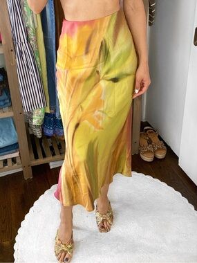 ZARA Floral Satin Maxi Skirt in Yellow, Pink & Green! 💐